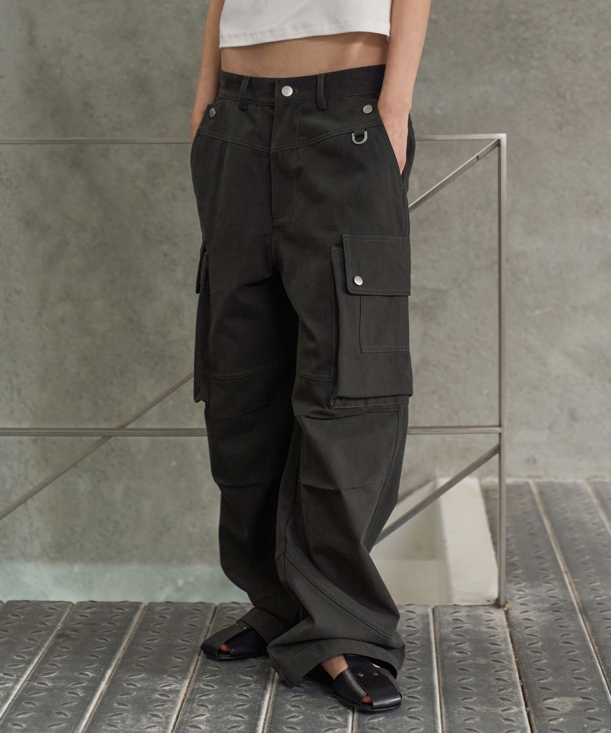 락케이크(ROCKCAKE) Open Pocket Cargo Pants - Charcoal