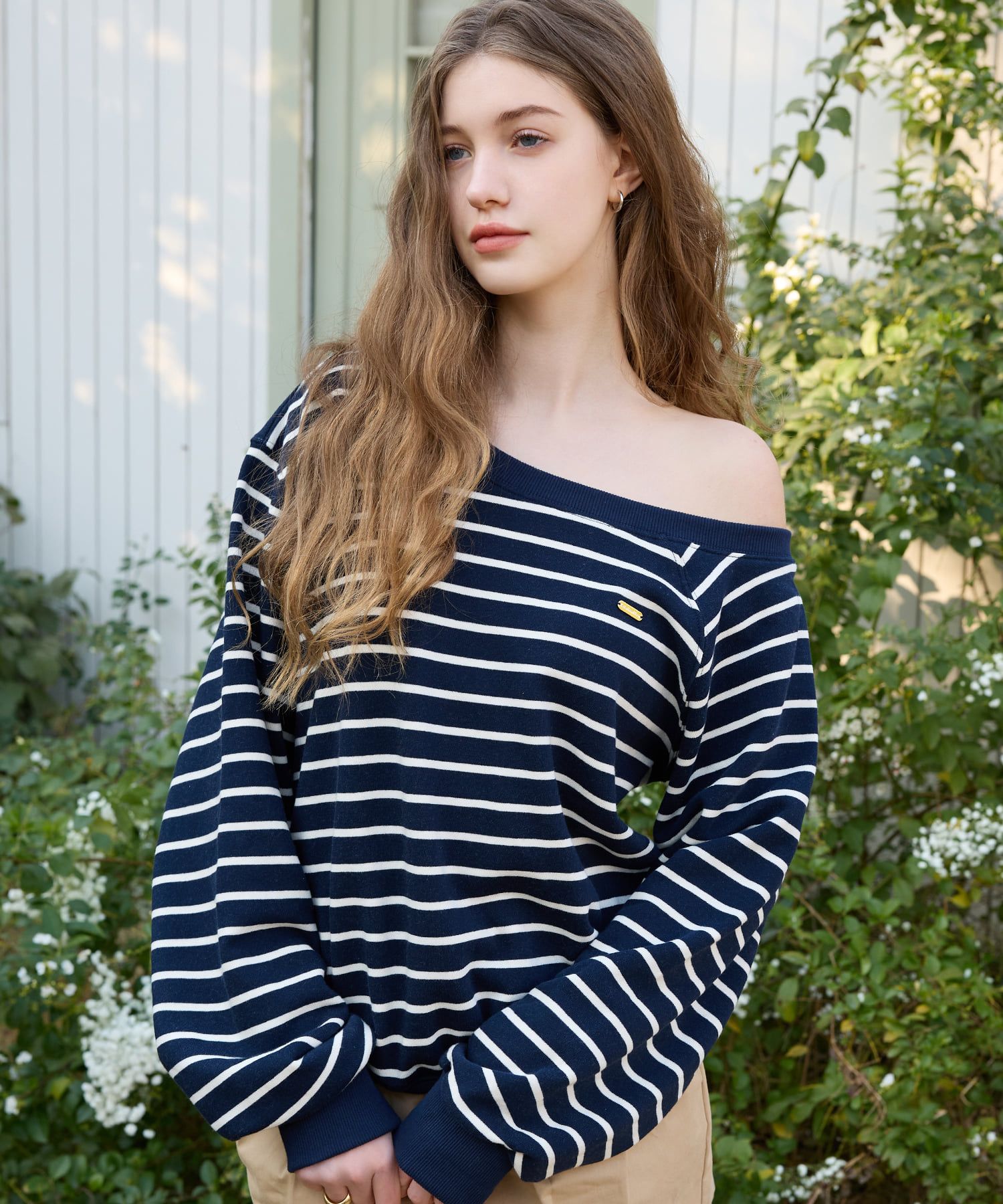 【Letter from moon】Edin Off-Shoulder Striped Sweatshirt MUSINSA公式 | LETTER FROM MOON Edin Off-Shoulder Striped