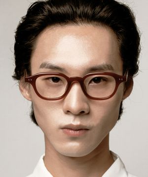 데일리 스퀘어 브라운