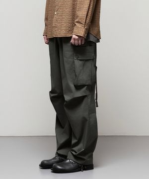 [DRY COOL] 원 턱 카고 파라수트 팬츠 그레이시 카키 IEPA5E008K5