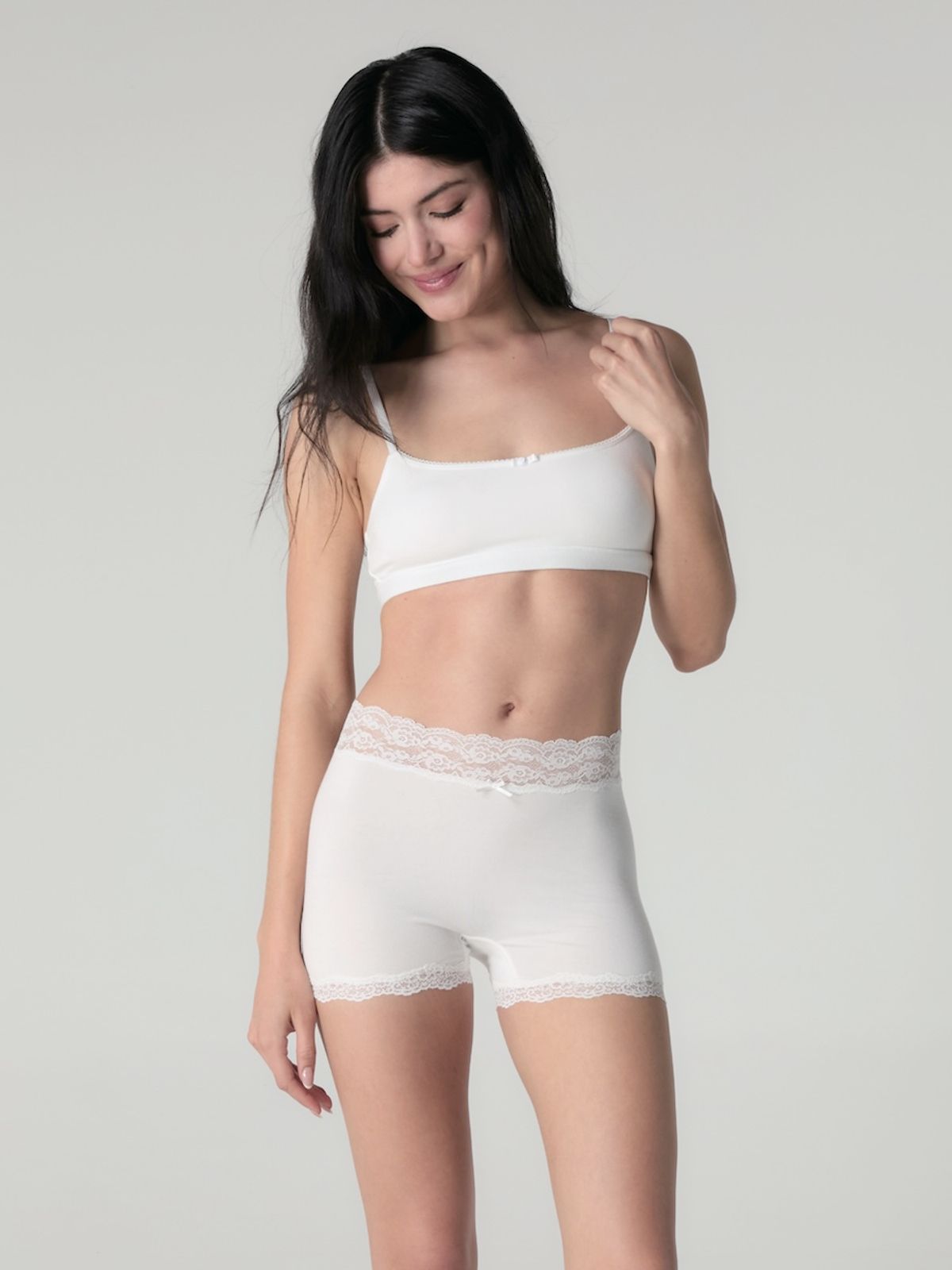 글로니(GLOWNY) MELLOW SCOOP BRA (WHITE)
