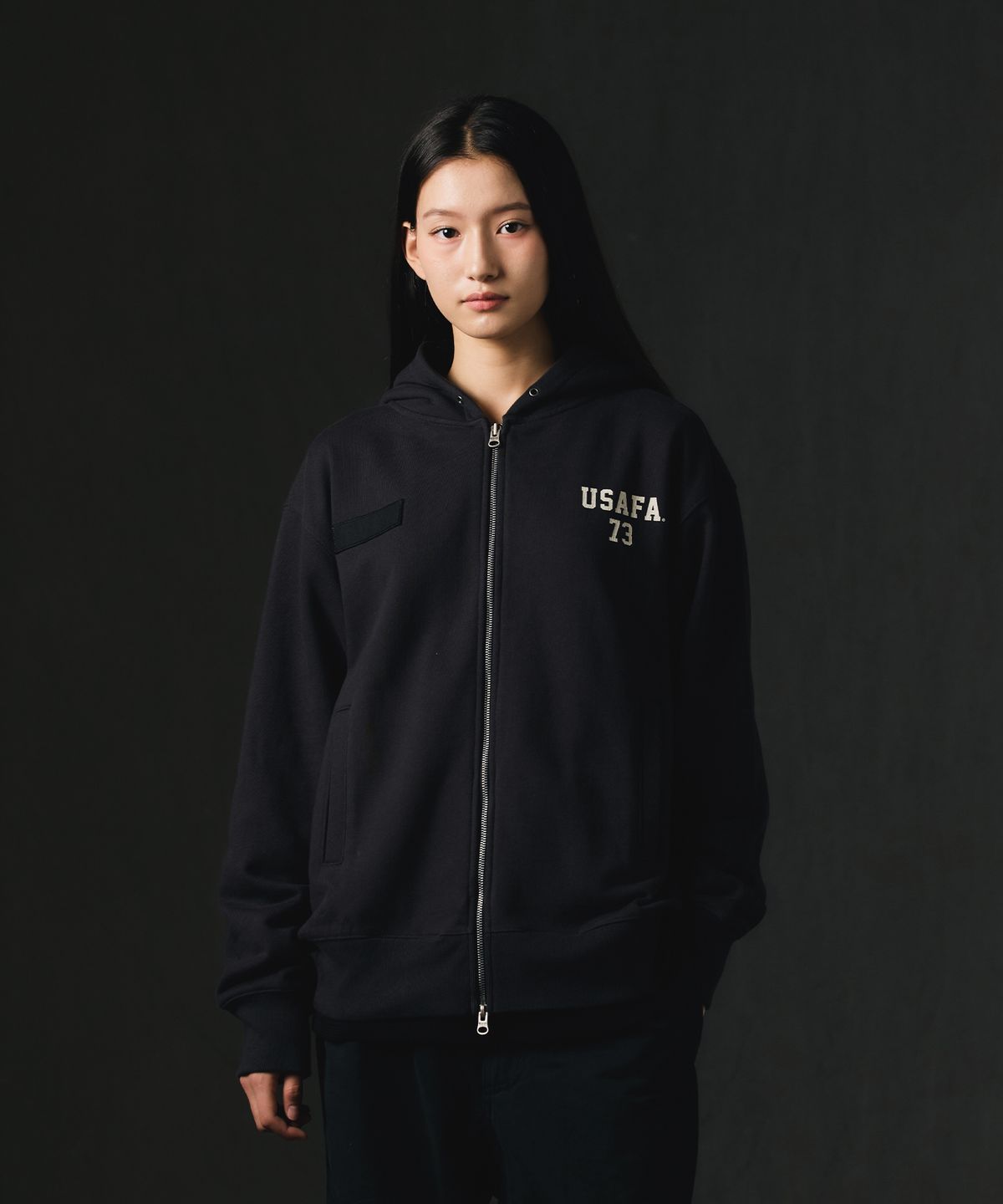 디스커스 애슬레틱(DISCUS ATHLETIC) USAFA 헤비웨이트 집업 후디 워시드 블랙