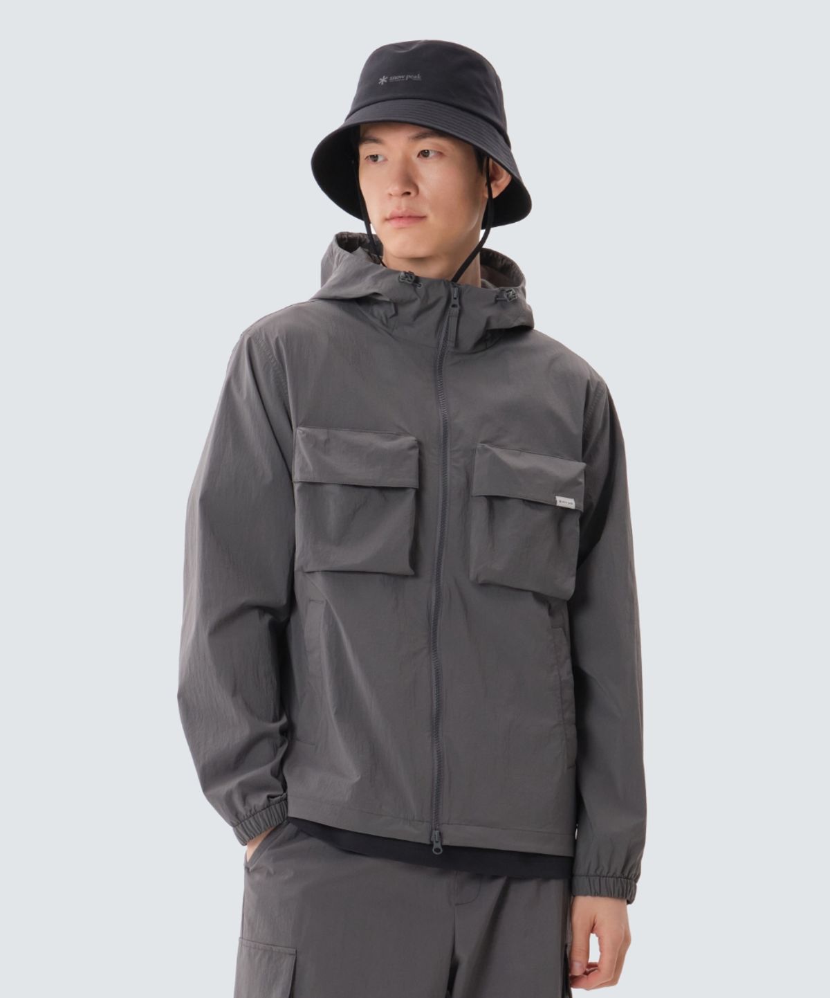 스노우피크 어패럴(SNOWPEAK APPAREL) 루트 아웃 포켓 바람막이 (S25MMRWB60) Dark Gray