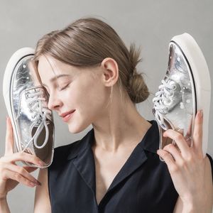 에디션 스플래시 도트 스니커즈 O55P138