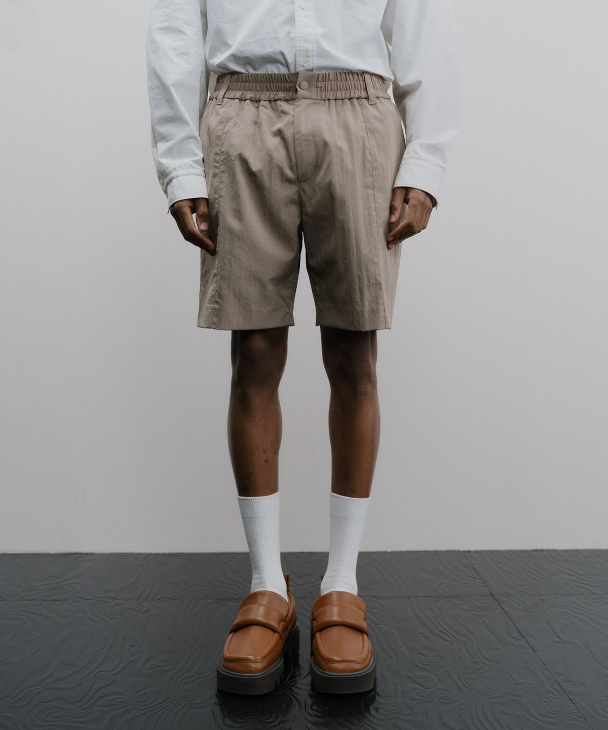 이에이(IEY) HILL BERMUDA PANTS Khaki