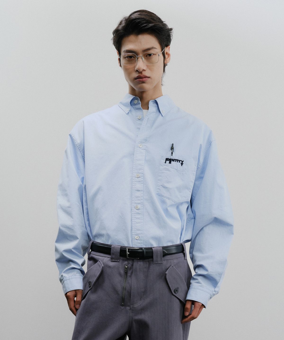 이에이(IEY) GABRIEL LOGO SHIRTS Light Blue