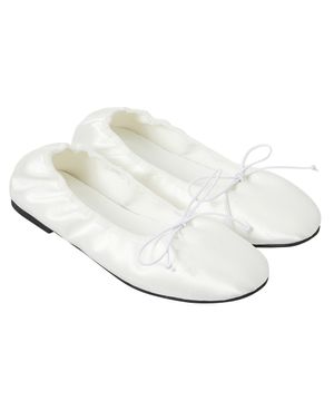 베티붑 리본 플랫 슈즈_아이보리