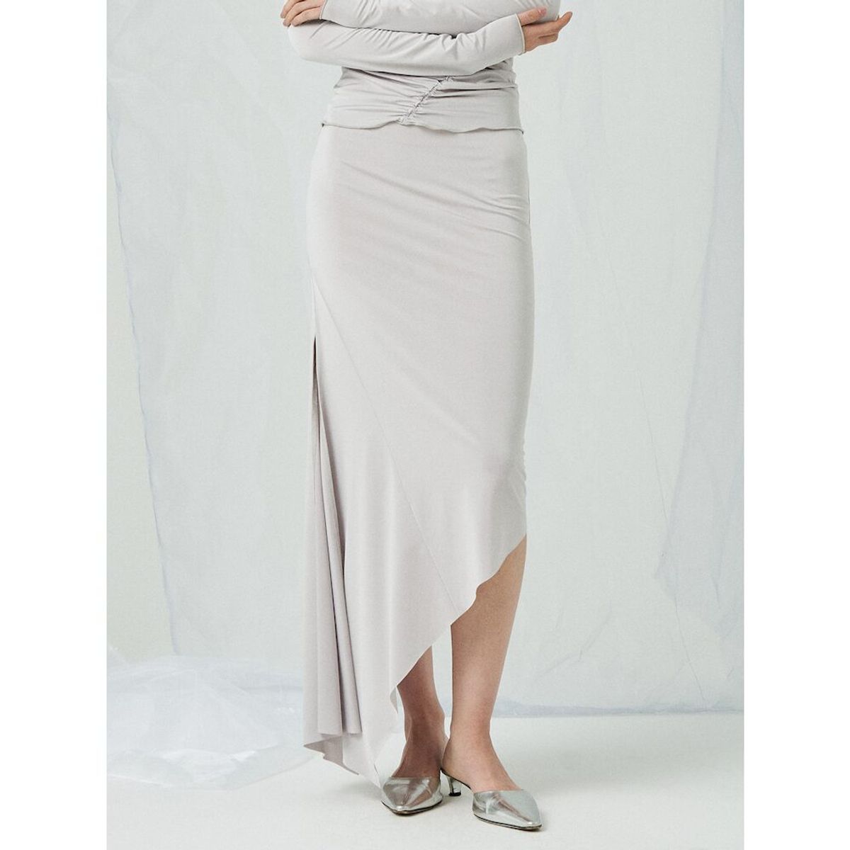 앙개(ANGGAE) Light Jersey Unbalanced Long Skirt  Silver