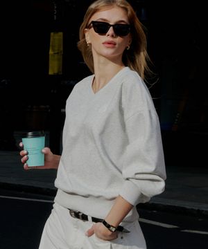 에센셜 브이넥 스웻셔츠-4 Colors