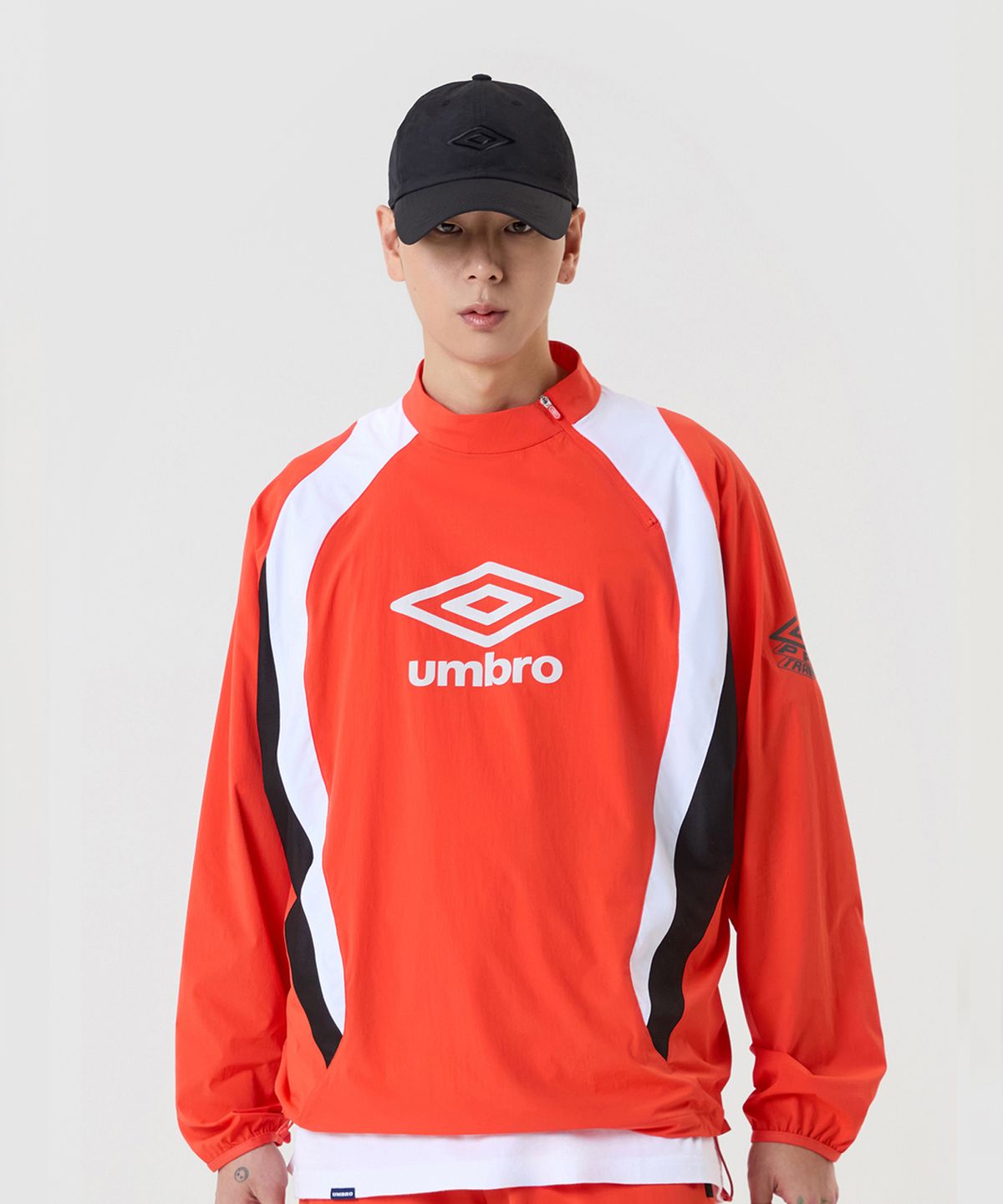 엄브로(UMBRO) PTR 워밍업 하이넥 피스테 오렌지(UQ121SWT21)
