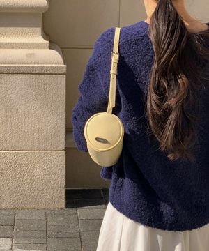 지니 써클 미니 숄더백 버터 [소가죽]