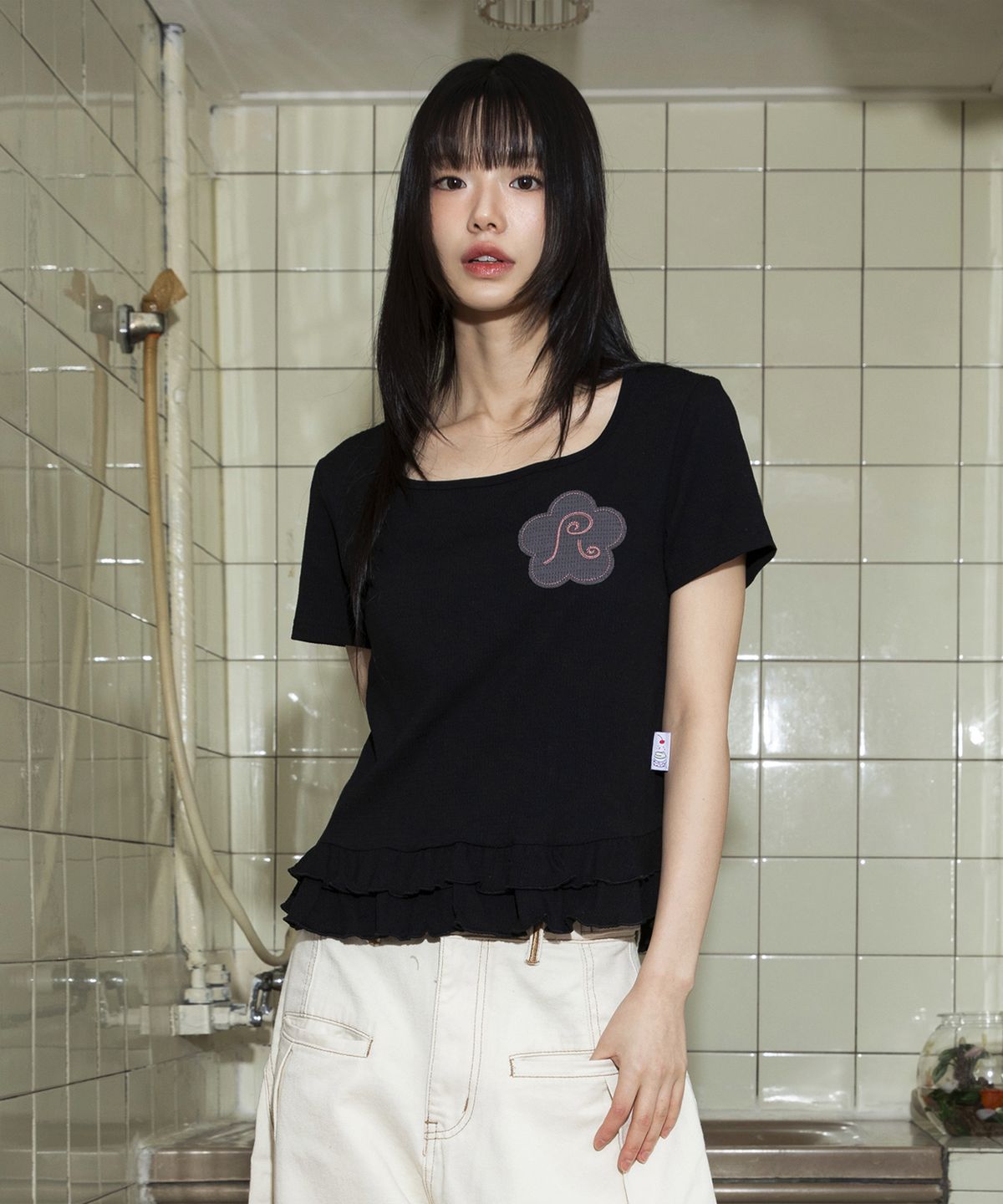 루나키후(RuNaKi'Hu') WXT047 프릴 레이어드 스퀘어넥 숏슬리브 (BLACK)