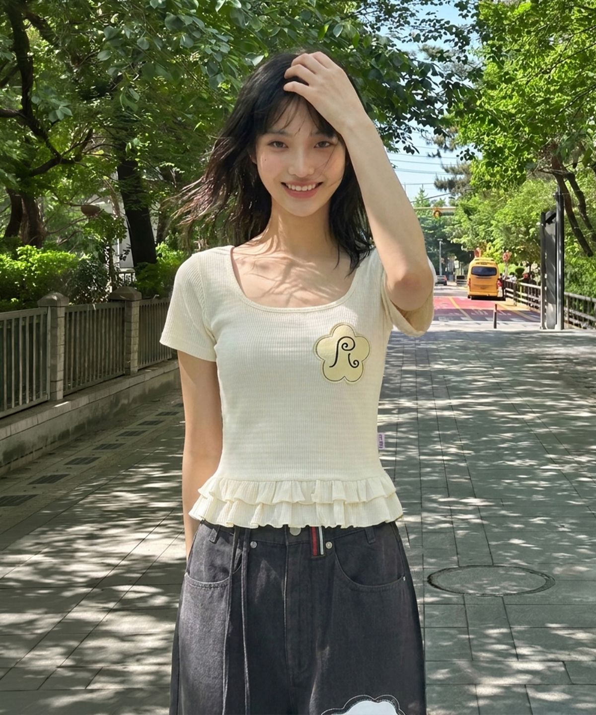 루나키후(RuNaKi'Hu') WXT047 프릴 레이어드 스퀘어넥 숏슬리브 (IVORY)