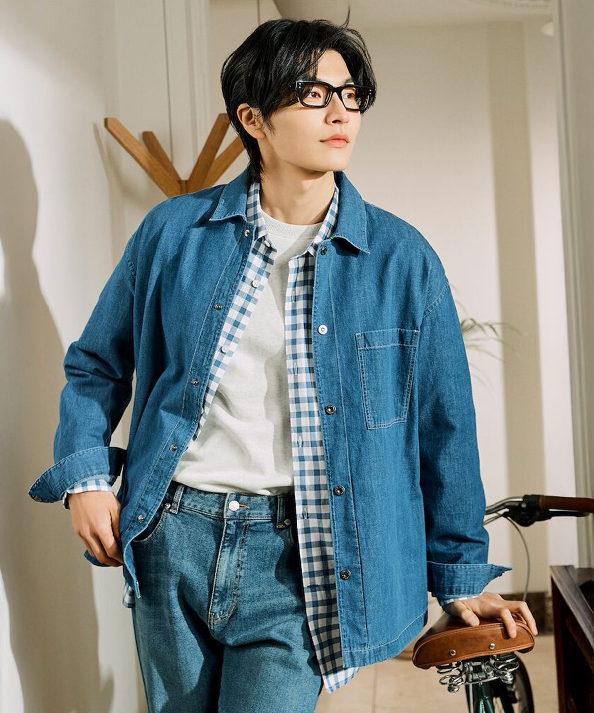 빈폴 멘(BEANPOLE MEN) 아우터형 데님 셔츠  블루 (BC5164C81P)