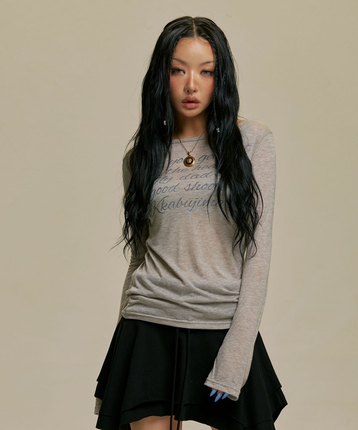 길라아카이브(GILAARCHIVE) LETTERING SHEER LONG SLEEVE_GY