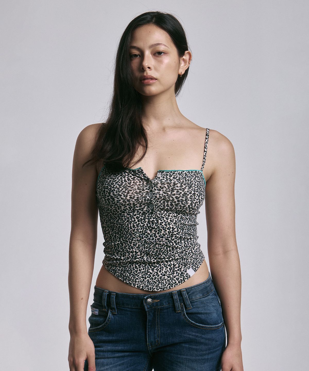 플리즈노팔로우(PLEASENOFOLLOW) Riri Leopard Lace Top (Black/Blue)