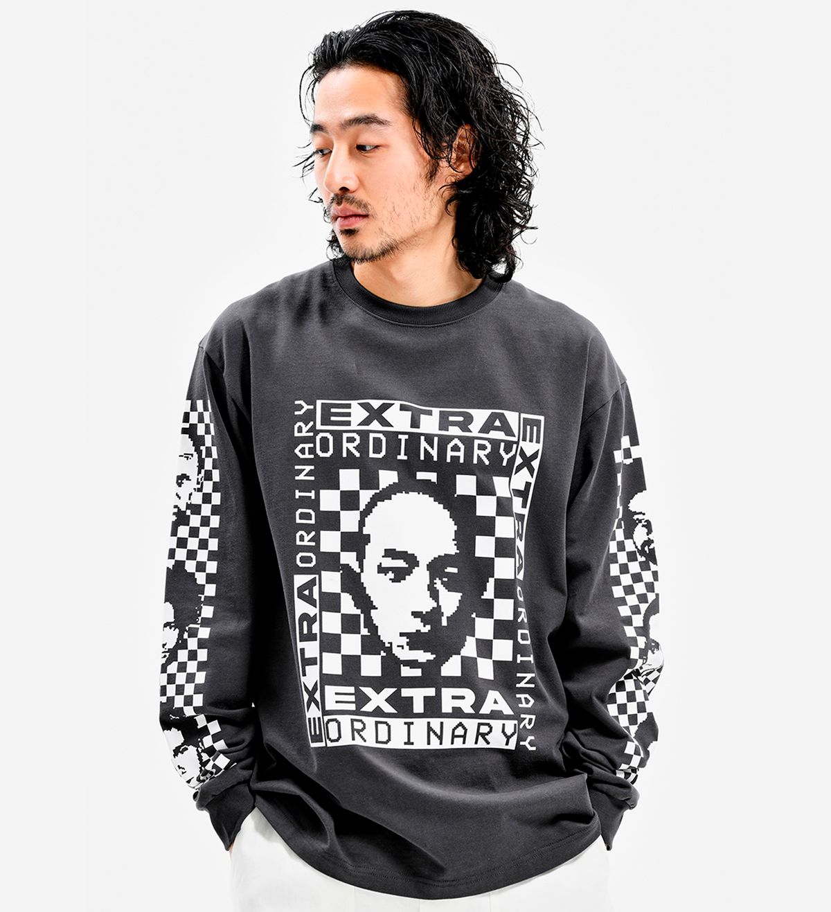 엑스트라오디너리(EXTRAORDINARY) HUMAN BITMAP LONG SLEEVE CHARCOAL