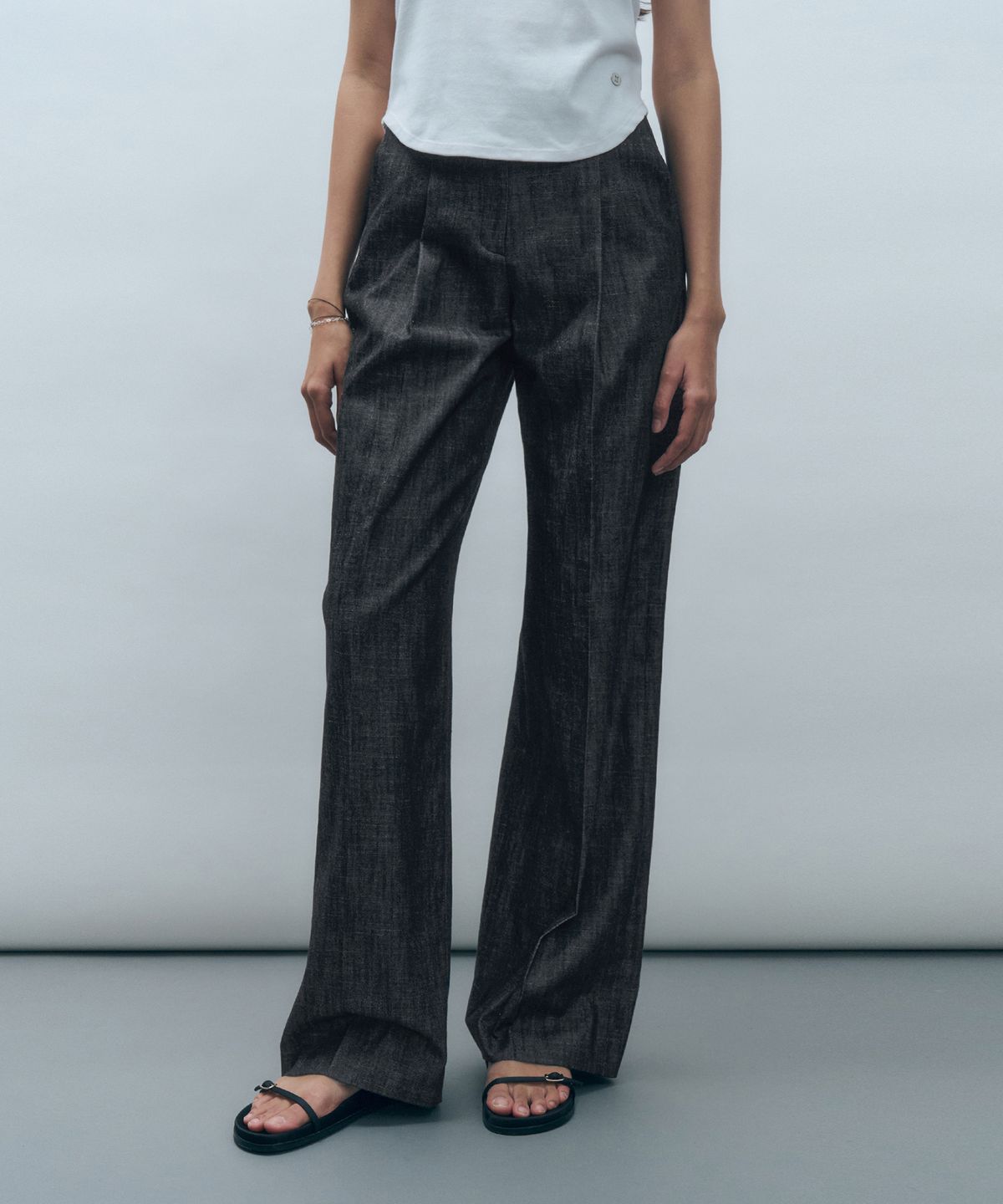 몽돌(MONGDOL) 린넨라이크 데님 원턱 와이드 팬츠 블랙 MDPT025DENIMBLACK