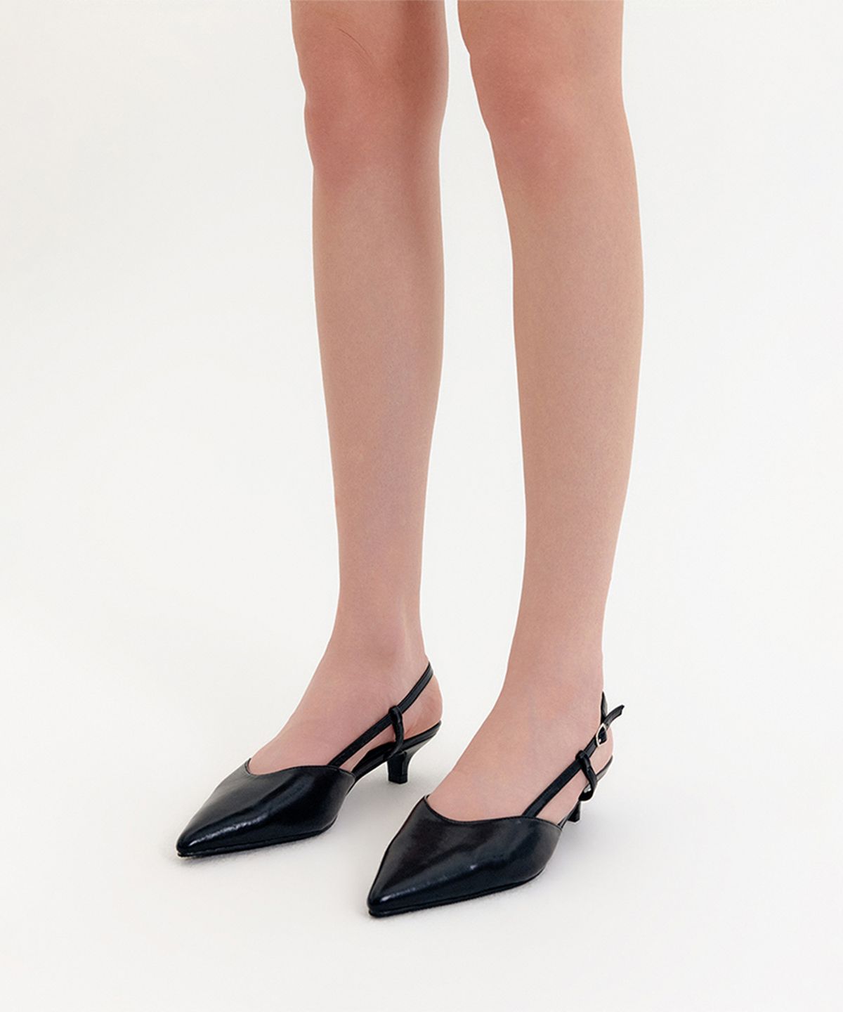 룩캐스트(LOOKAST) 재키 슬링백 슈즈 / JACKIE SLINGBACK SHOES_2typs