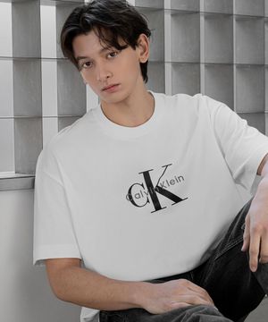 남성 오버핏 모노그램 로고 반팔 티셔츠 4RAB823 YAF