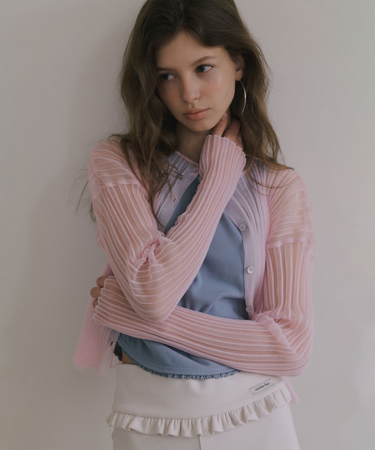 오버듀플레어(OVERDUEFLAIR) SHEER GLOSSY RIBBED CARDIGAN_PINK