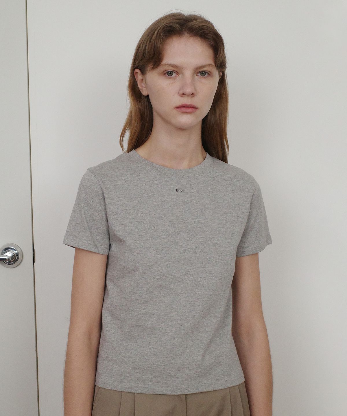엔오르(EN OR) BASIC ENOR CROP T-SHIRT - GREY