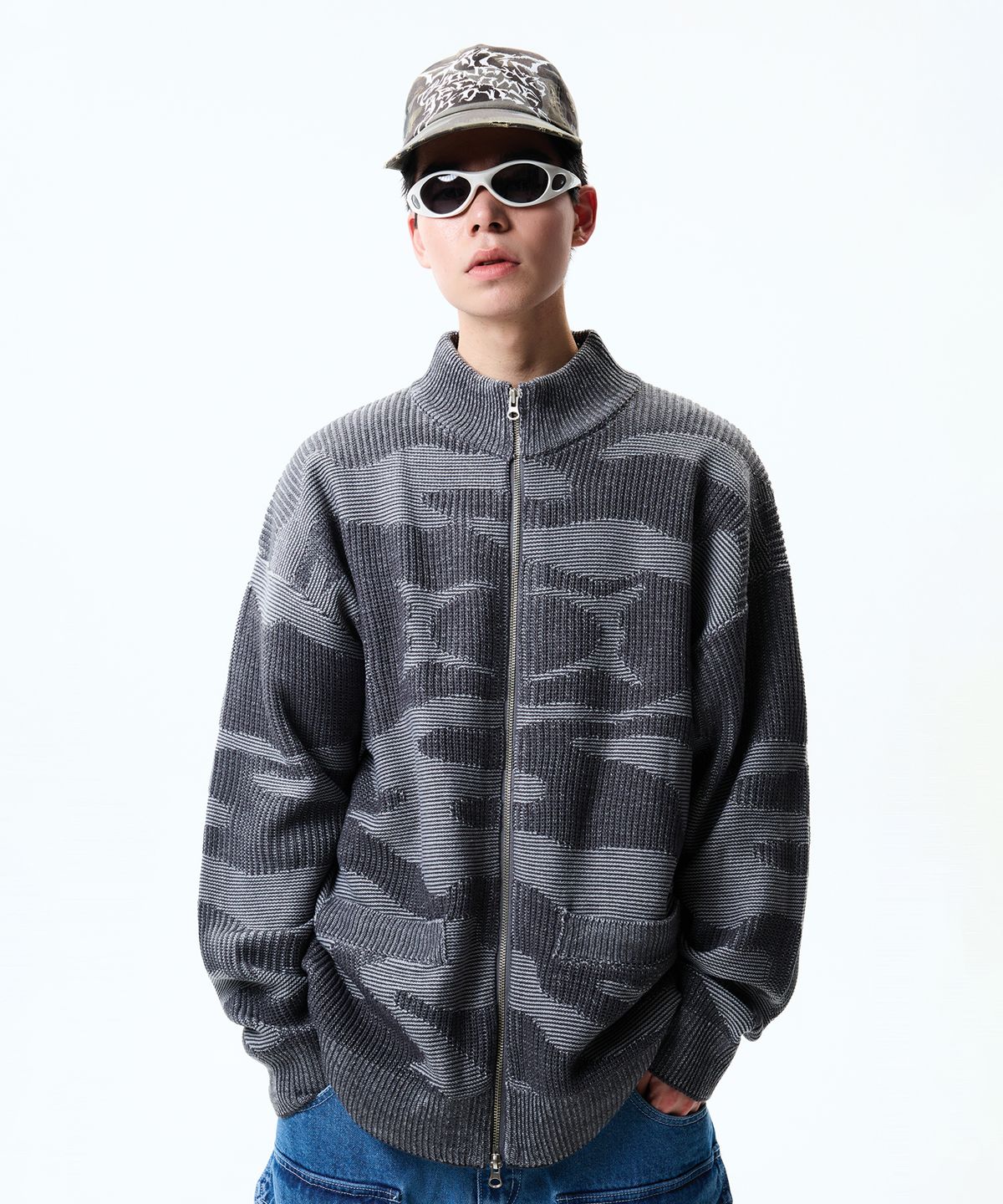 크리틱(CRITIC) CAMOUFLAGE KNIT ZIP-UP CHARCOAL