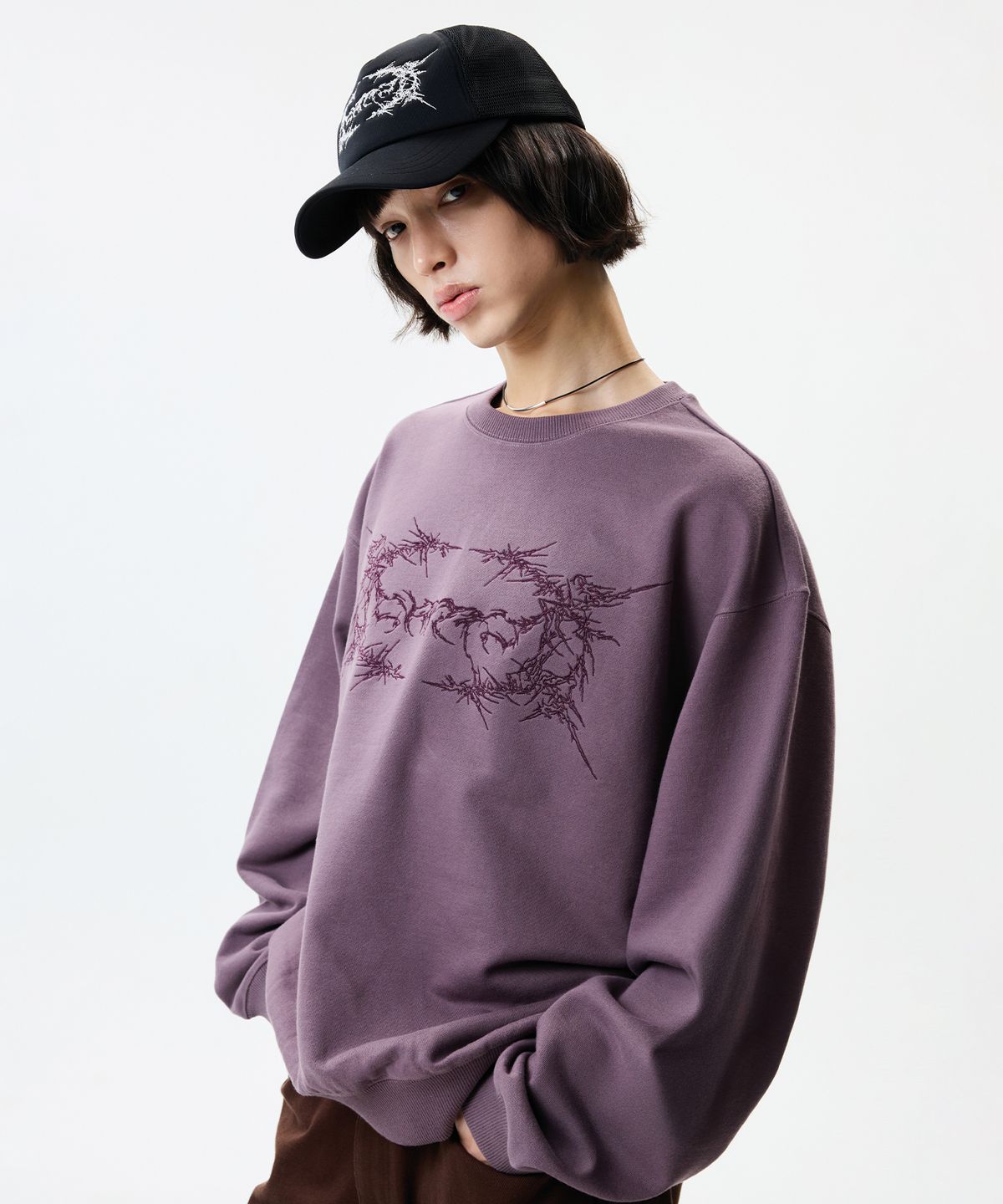 크리틱(CRITIC) SPIKE WORMHOLE SWEAT SHIRTS PURPLE