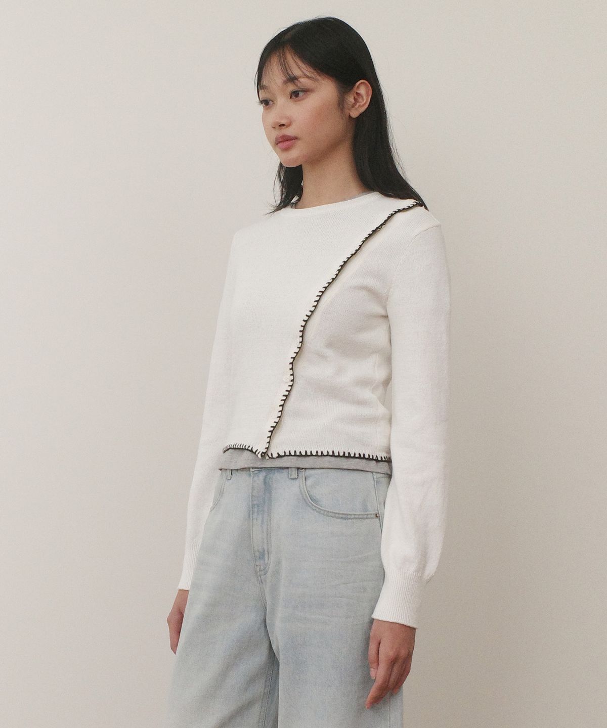 엔오르(EN OR) DIAGONAL BUTTON KNIT - WHITE