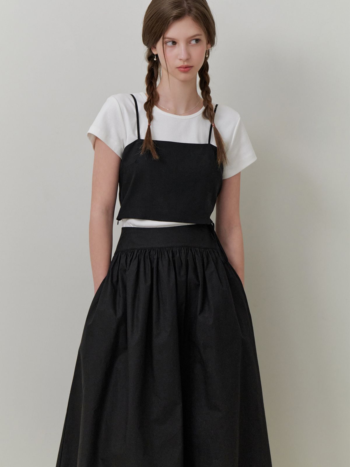 리엘(RE L) Rose bud scarf top (black)
