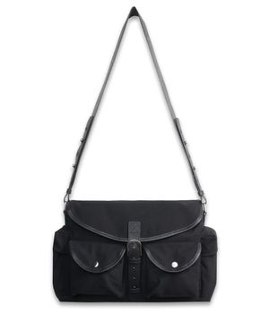 레더 트림 카메라백