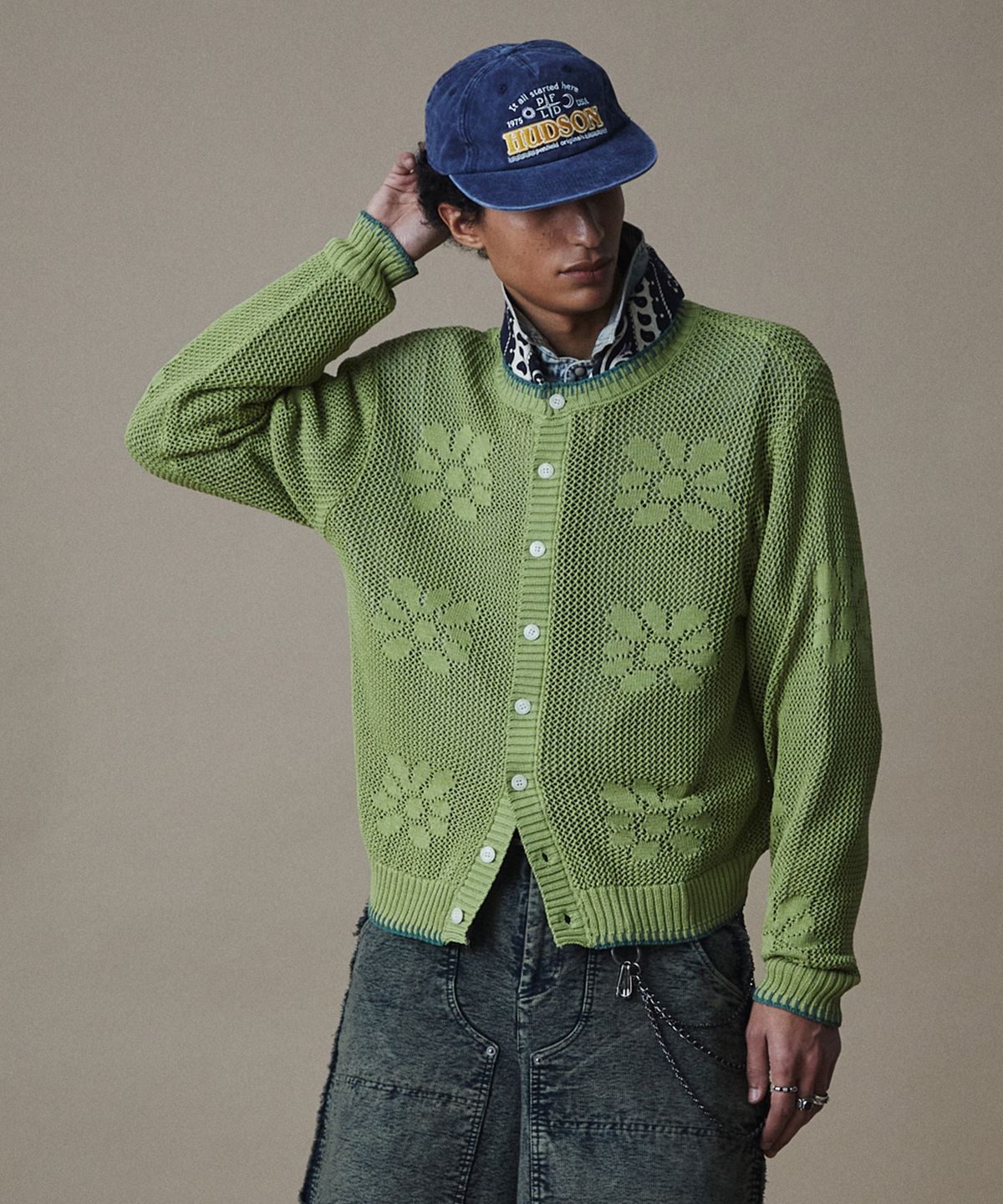 펜필드(PENFIELD) 플라워패턴 롱슬리브 니트 가디건 그린_FR2KJ03U