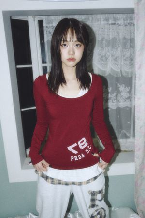 97 PDC LOGO LAYERED LONG SLEEVE BURGUNDY