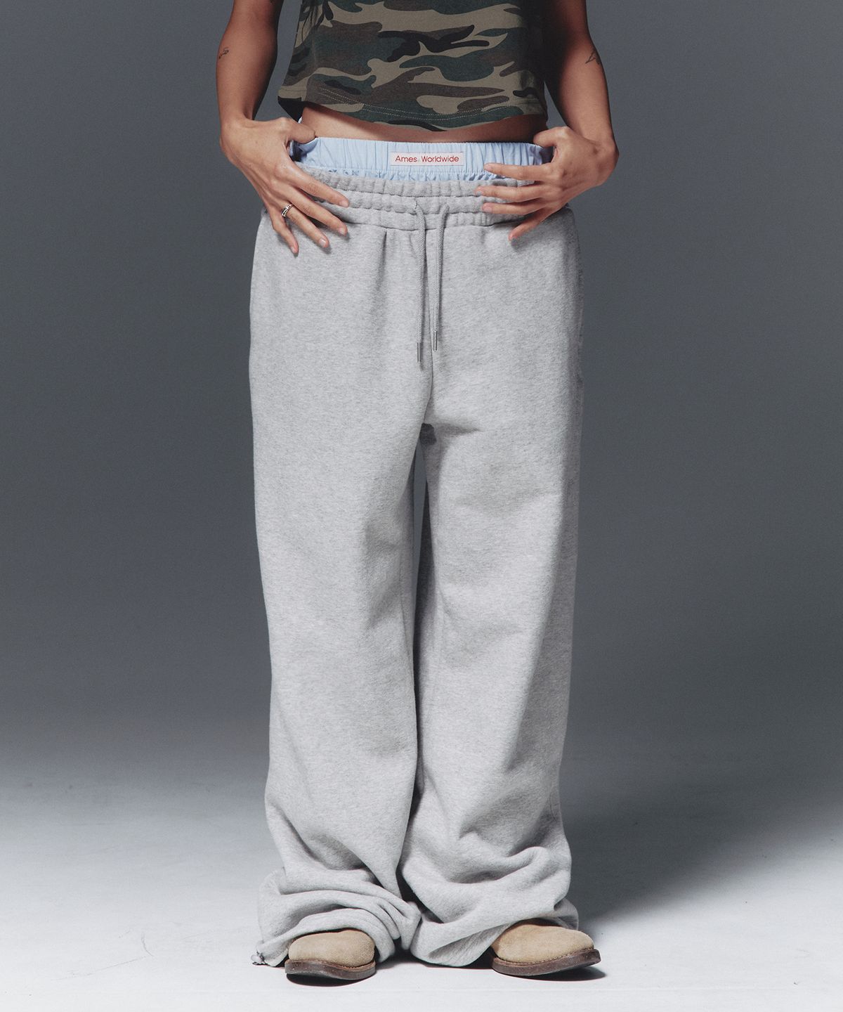 아메스 월드와이드(AMES-WORLDWIDE) LAYERED SWEAT PANTS GREY