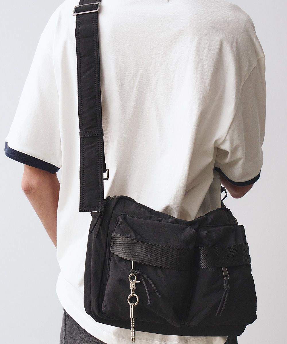 【MAISON MINED】22SS★ TWO POCKET MESSENGER BAG MUSINSA | MAISON MINED TWO POCKET SQUARE CROSS BAG