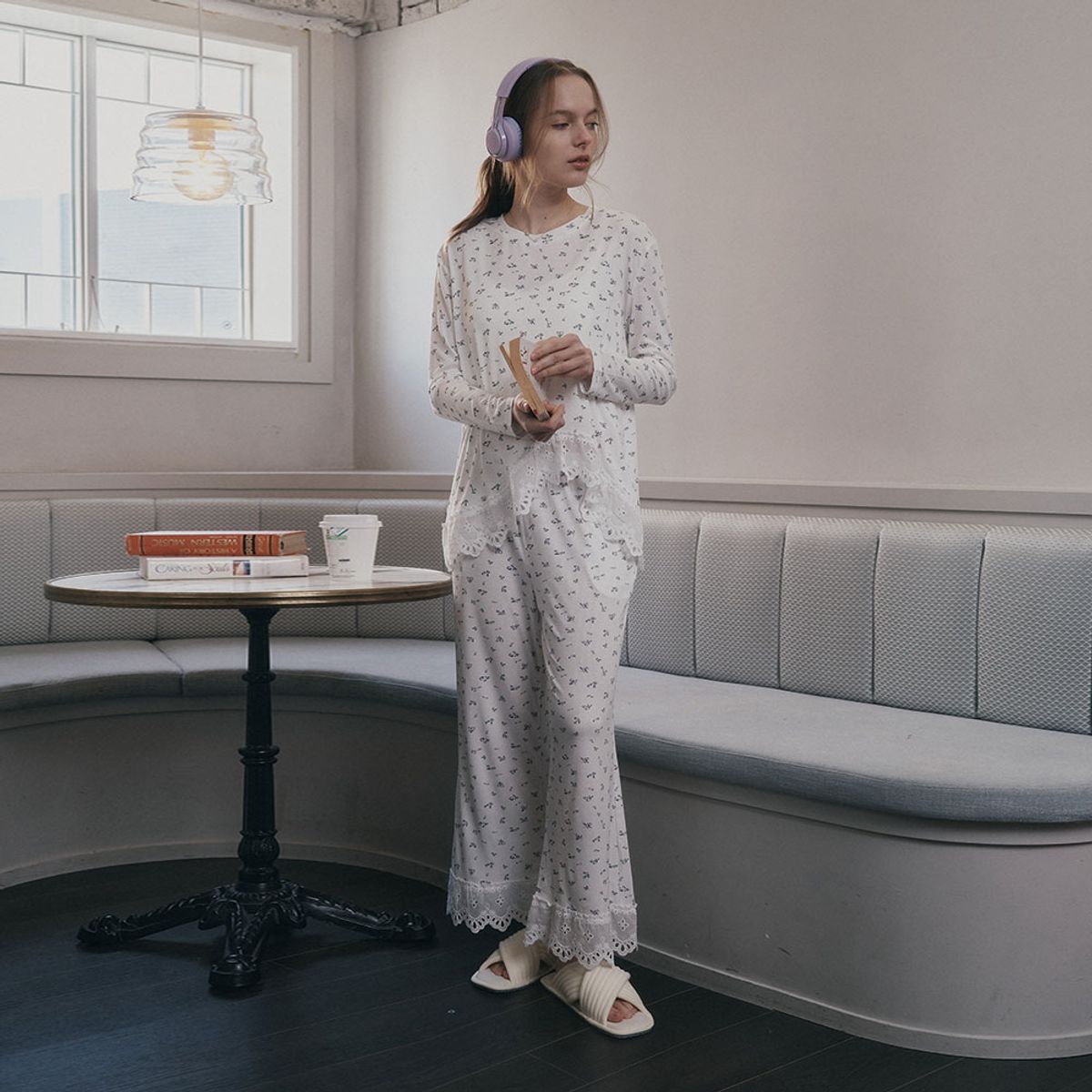 멜라니조이(MELANIE JOY) MJ_Flower lace two piece pajamas_WHITE