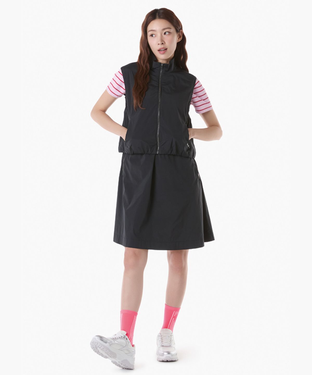 르꼬끄 골프(LECOQ GOLF) 여성 슬리브리스 플레어 원피스 (GQ122LOP13)