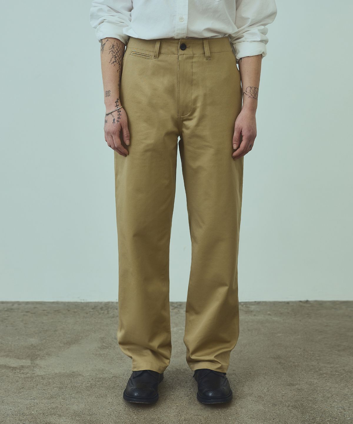 유니폼브릿지(UNIFORM BRIDGE) officer chino pants(womens) beige