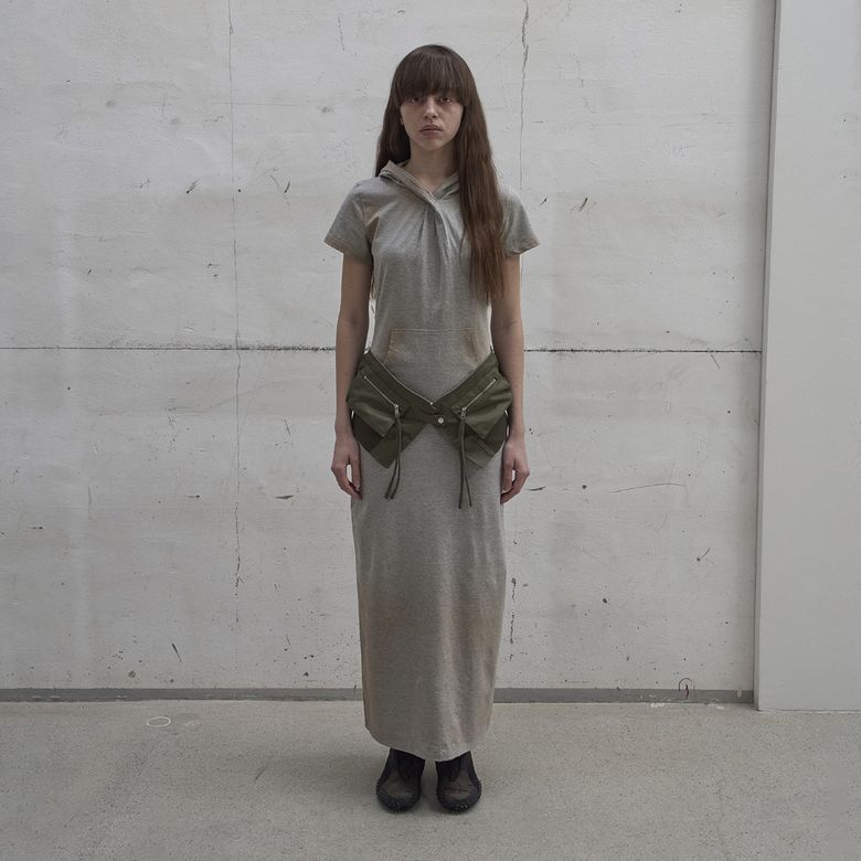 HOODED TWISTED DRESS (MELANGE GREY)