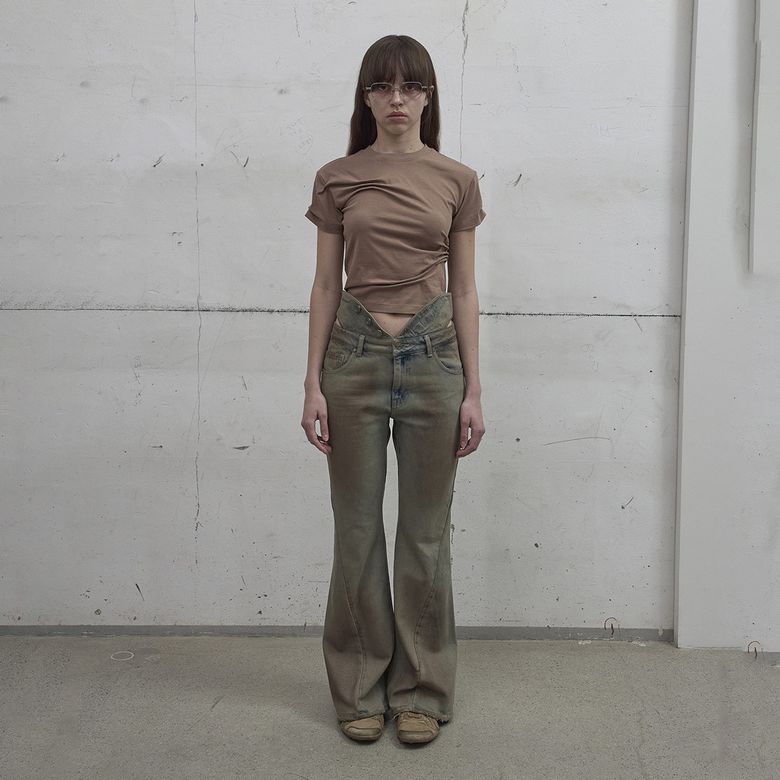 CUT-OUT WAIST WASHED DENIM (SAND GREY)