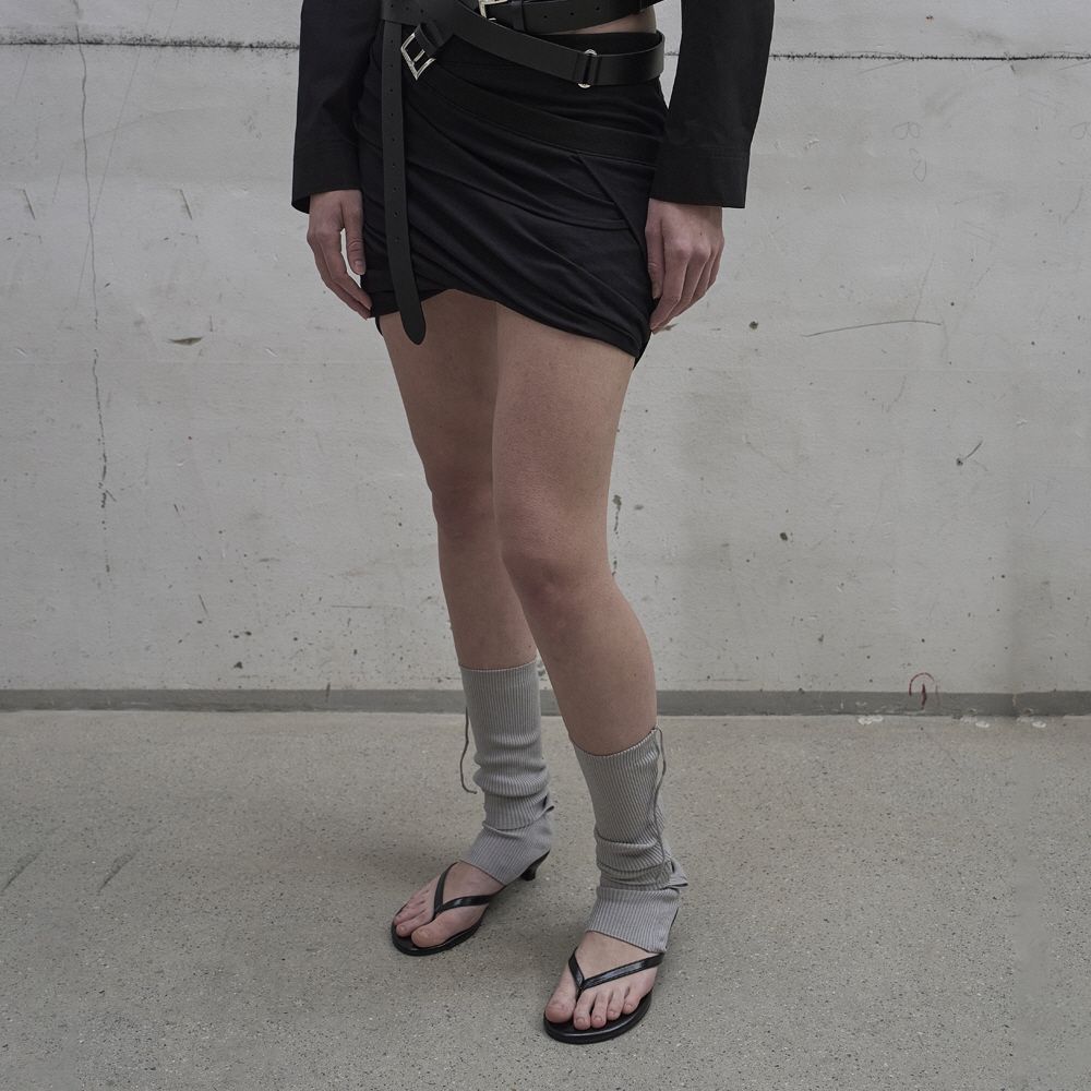 【LCDC】TWISTED MINI VOLUME SKIRT 3色 MUSINSA公式 | LCDC TM TWISTED MINI VOLUME SKIRT (BLACK)