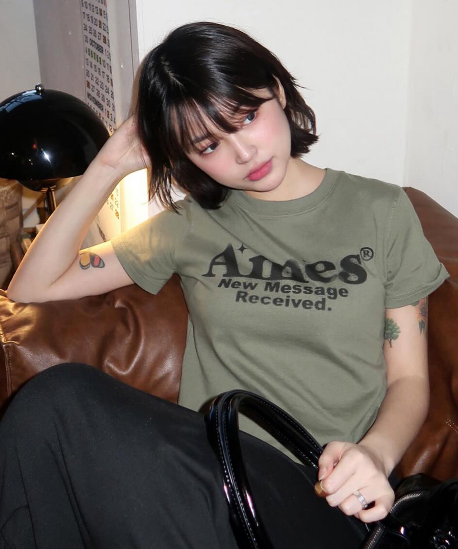 MUSINSA | AMES-WORLDWIDE ROUND HEM CROP TEE KHAKI