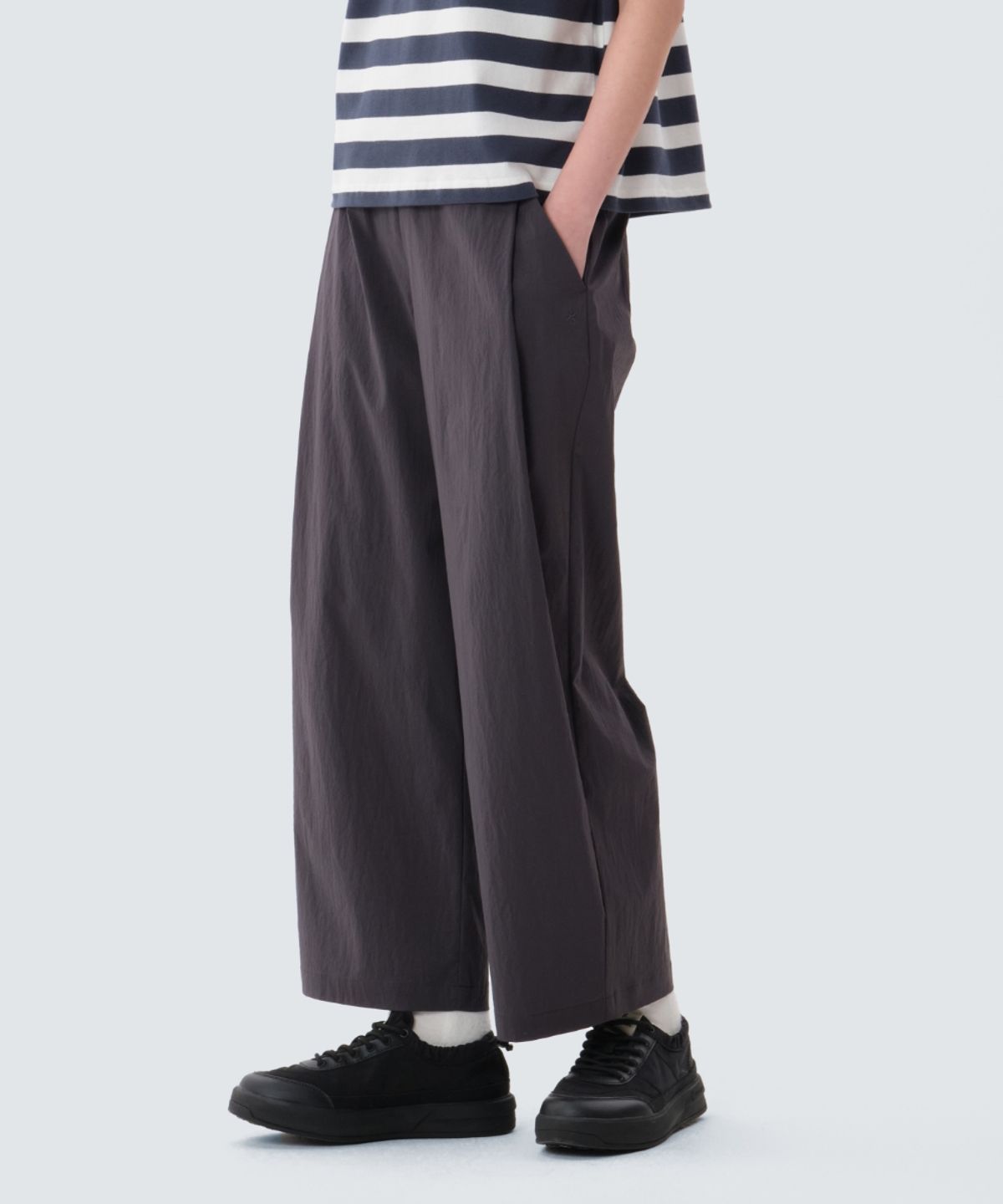 스노우피크 어패럴(SNOWPEAK APPAREL) 루트 여성 세미 와이드 팬츠 (S25MWRPT22) Charcoal
