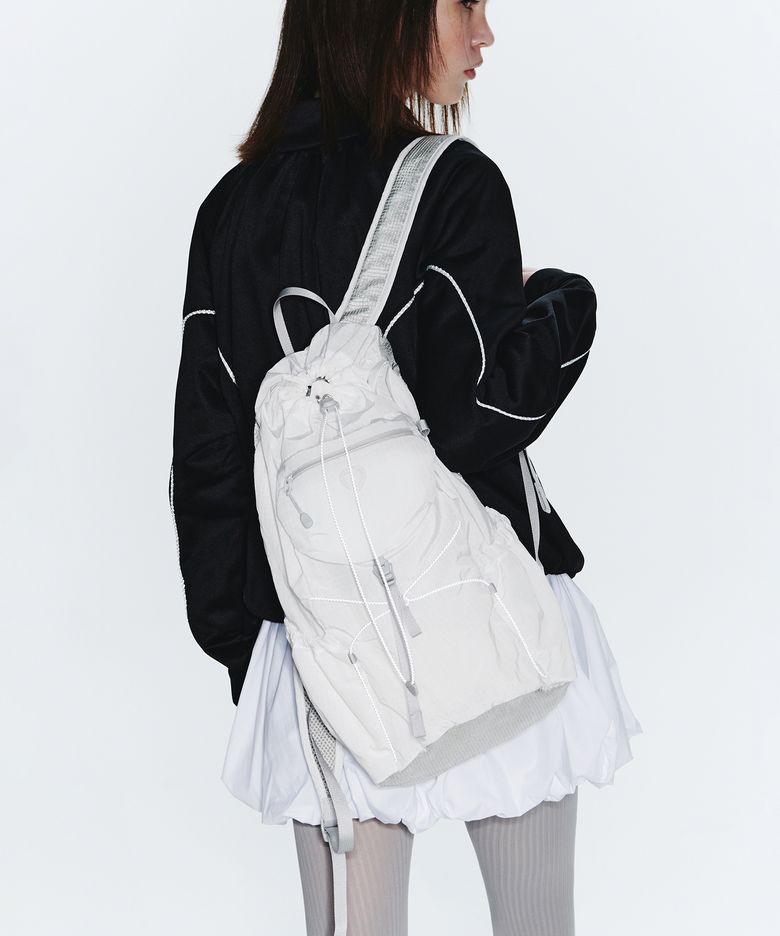 AIRY POCKET BACKPACK - WHITE