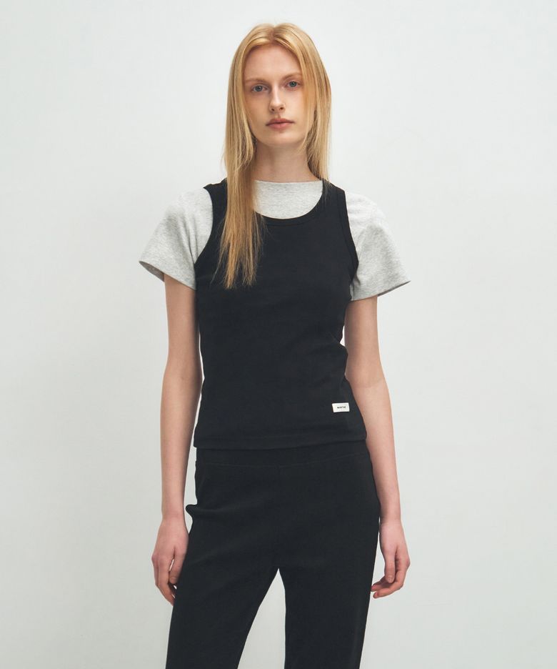 W BASIC SLEEVELESS black