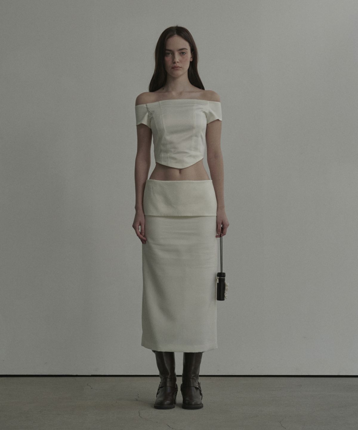 마우솔레움(MAU SOLEUM) Flipped Satin Long Skirt - Ivory