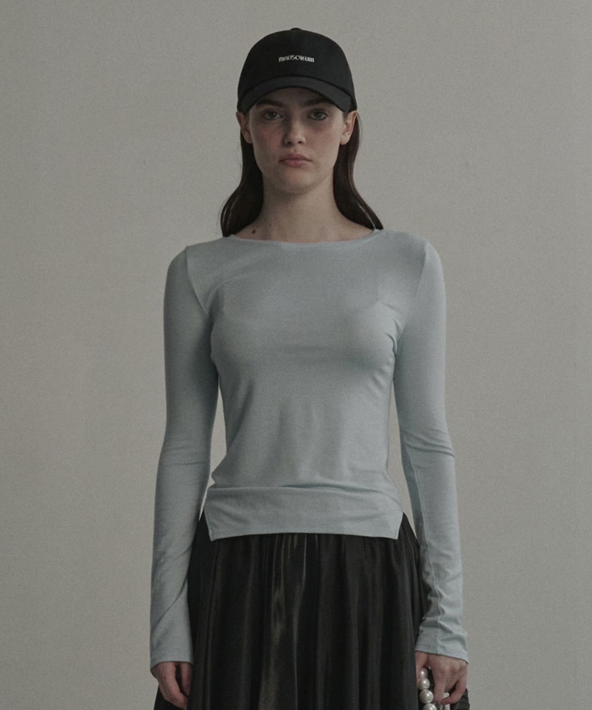 마우솔레움(MAU SOLEUM) Mist Slit T-Shirt - Sky Blue
