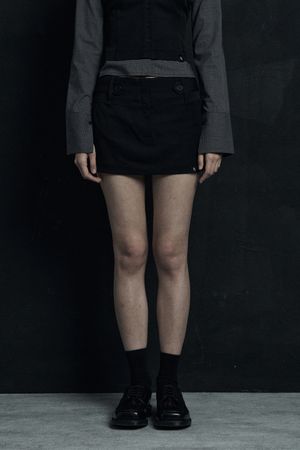 BIZO MINI SKIRT BLACK