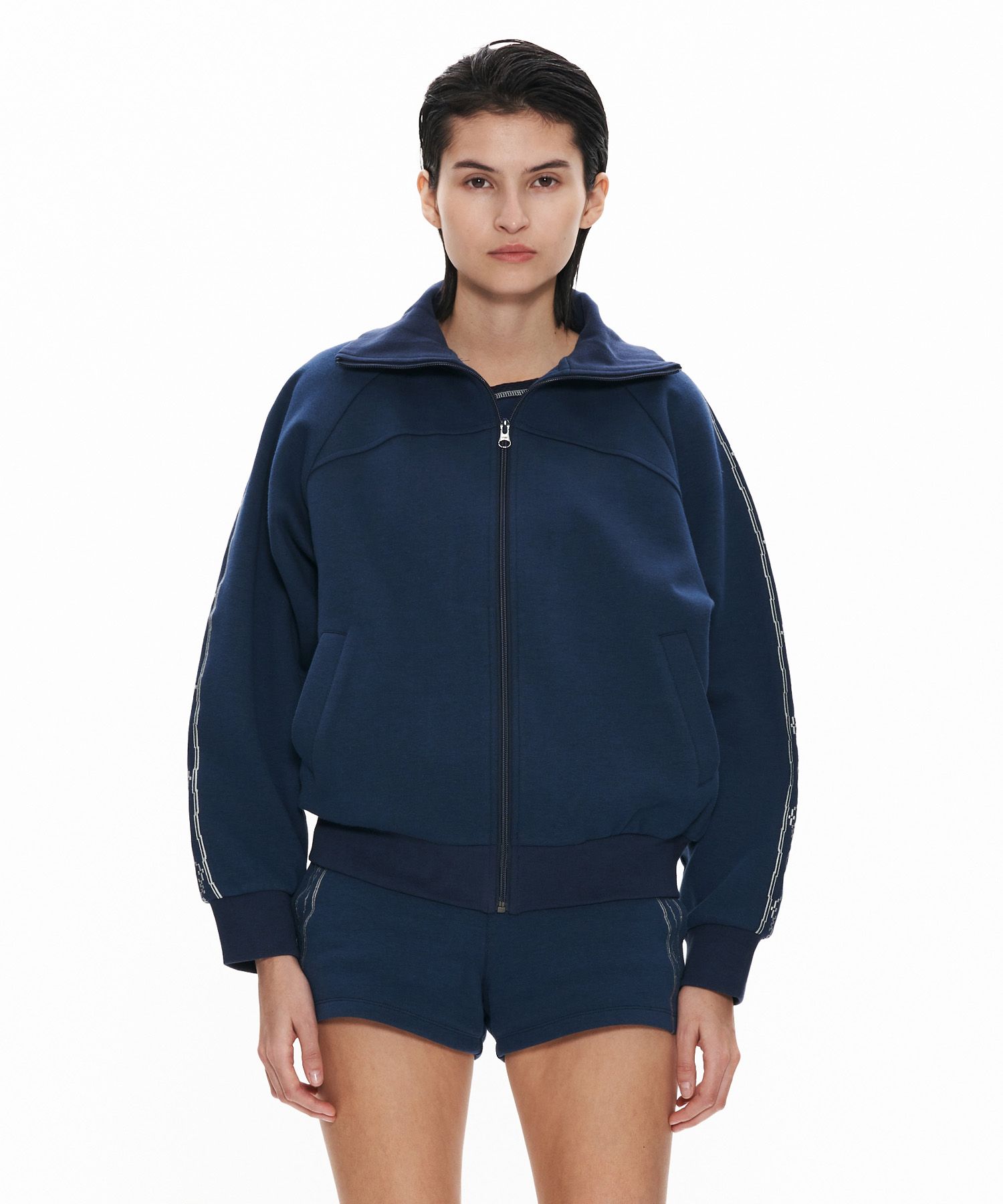 【WELLBEING EXPRESS】 Embroidered Track Jacket / 追跡付 MUSINSA | WELLBEING EXPRESS Embroidered Track Jacket Navy