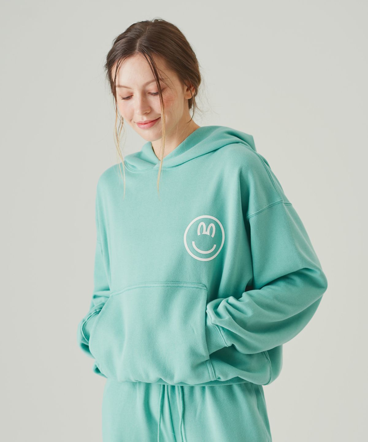 하입스(HYPECE) HYPECE LOGO HOODIE